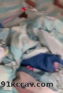 爆草小骚货，叫起来很勾魂