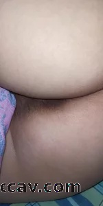 看看165长腿前女友的骚逼 还没操就湿透了