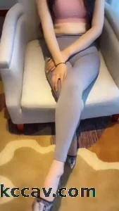 最终拿下有夫之妻小白领 腼腆羞涩 操的求饶摁住疯狂暴力输出 直接爽的