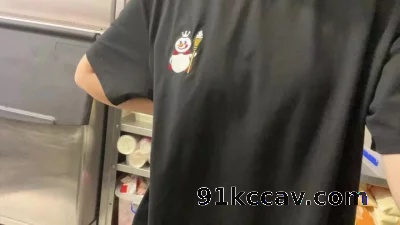 调教商丘超骚小母狗真空上班+公厕微露脸自慰