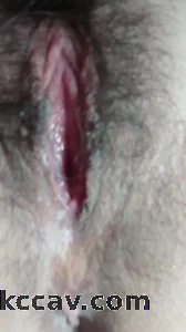 粉嫩女大宿舍掰b自慰