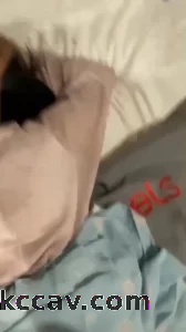 抓着汉服母狗的头发狠狠的后入太爽了汉服反差婊