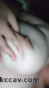 大奶子自摸 乳交最佳
