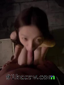 母狗发骚～榨干精液！