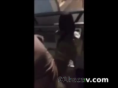 夜晚过街天桥打野战