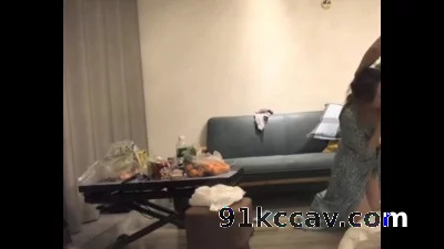 看简见有你想要的！45岁人妻老公性无能约我去她家偷情各种姿势无套内射