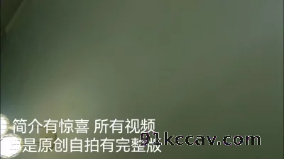 [原创] 边看片边给我口戴眼镜的微胖人妻口技一流