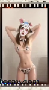大胸奶牛炮友 带尾巴