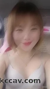 记录生活，良家熟女和我第一次偷情有点害羞！
