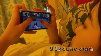 打完这局游戏就让你操，等我会儿