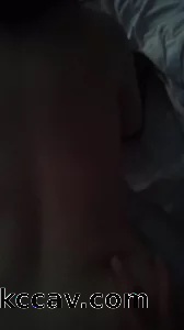 骚妇边接电话边入
