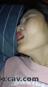 两百块的城中村爱情：少妇表情太销魂