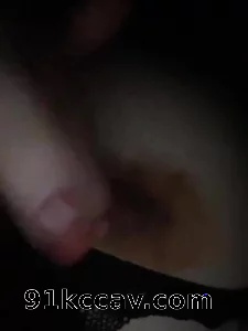 小母狗忍不住自慰