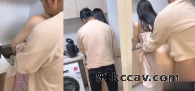 老婆在吃饭被朋友从饭桌上硬拉下去 吃鲍鱼啪啪啪