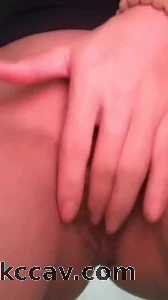 她到厕所拍给我