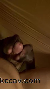 【bbdog】铁棒难敌波点黑丝被足交