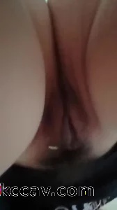 已婚少妇在厕所自拍给我看