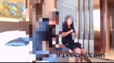 把你老公的帽子越来越绿好不好 少妇千里偷情送逼 逼好痒快草我 插到底