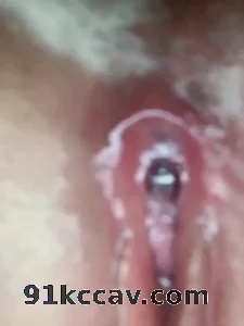 背着对象被双男3p内射灌成泡芙的安徽大二母狗