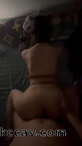 闷骚女友清晨后入