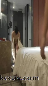 凯悦海景房里激战肥熟阿姨