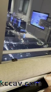 你是不是骚母狗 大声点 前后塞满的感觉太满足了