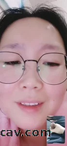 眼镜母狗又来了