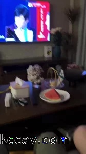 大哥不在家，偷上嫂子