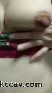 50岁丰满大屁股熟女自己在家又发骚了，拍视频勾引我，逼毛多性欲大