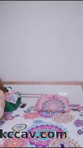 俩大奶熟女相互自慰3