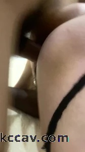 朋友来家里3p妻子