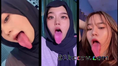 好色情的舌头，阿黑颜小母狗完美露脸展示自己的舌技，好长啊